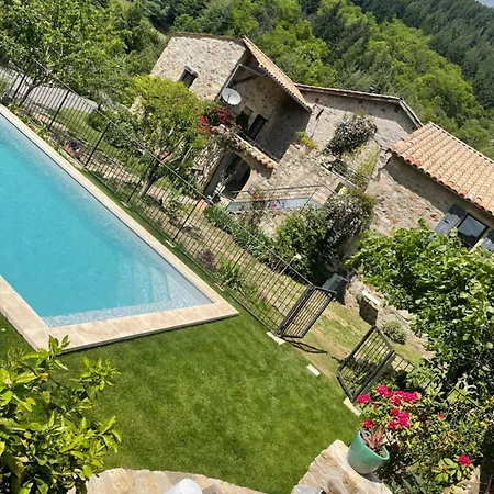 La Demeure Des Maitres Bed & Breakfast Chirols
