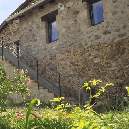 La Demeure Des Maitres Bed & Breakfast Chirols
