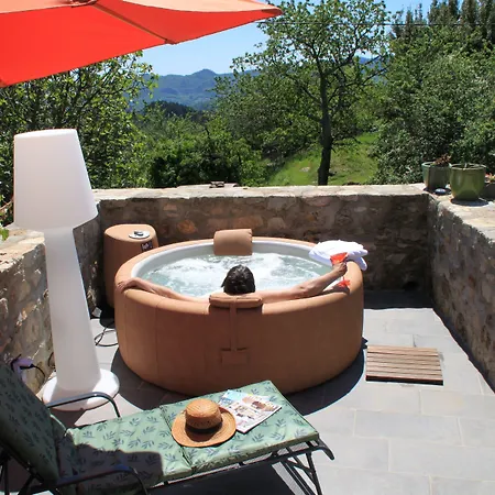 La Demeure Des Maitres Bed & Breakfast