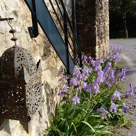 La Demeure Des Maitres Bed & Breakfast