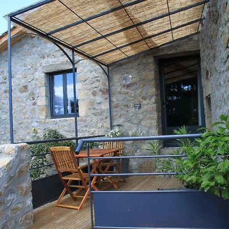 Bed & Breakfast La Demeure Des Maitres 3*