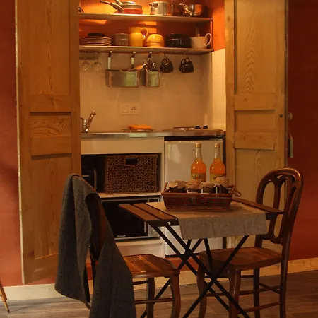 Couette-café La Demeure Des Maitres Chirols