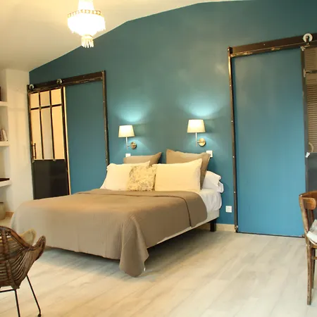 Couette-café La Demeure Des Maitres Chirols