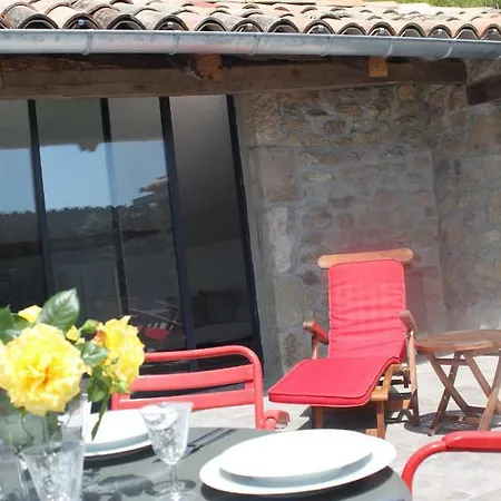 Couette-café La Demeure Des Maitres 3*